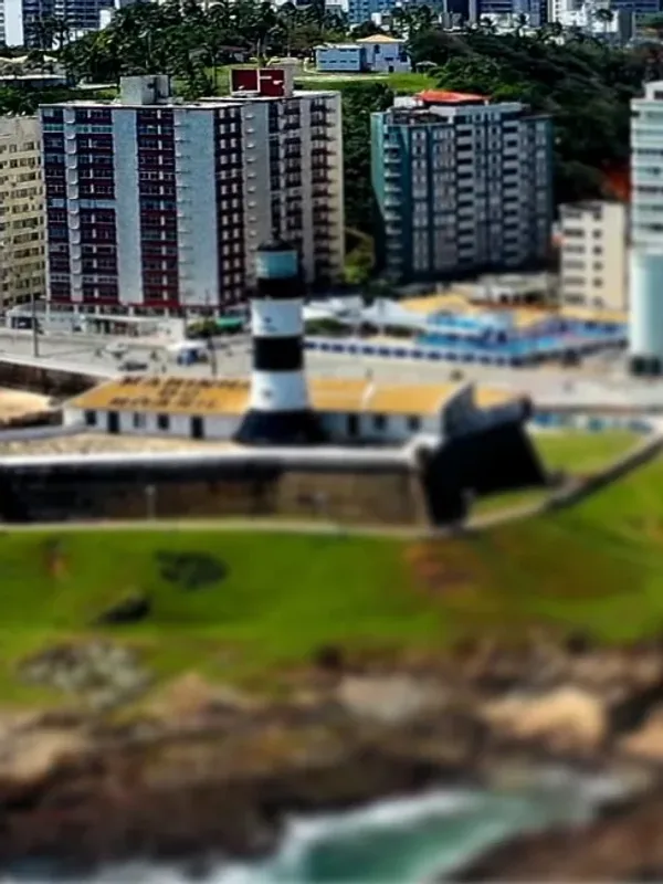 Orla e prédios de Salvador
